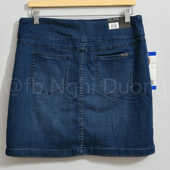 - S.C. & CO Ladies' Denim Skort BLUE - Picture 2 of 6